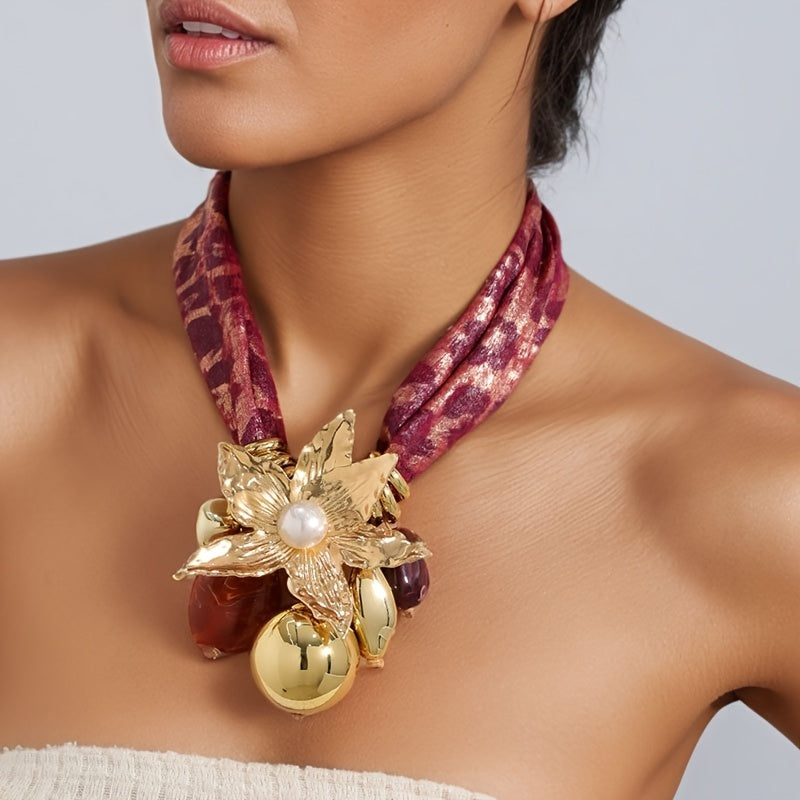 Colar Boho Elegante Flor Dourada Onça | By Mireva