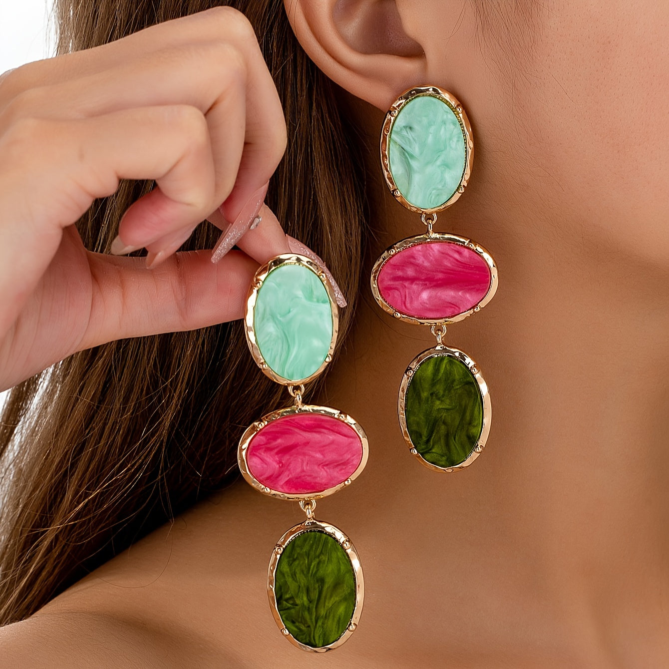 Brincos Trendy Multicamadas Resina Verde Rosa Dourada | By Mireva