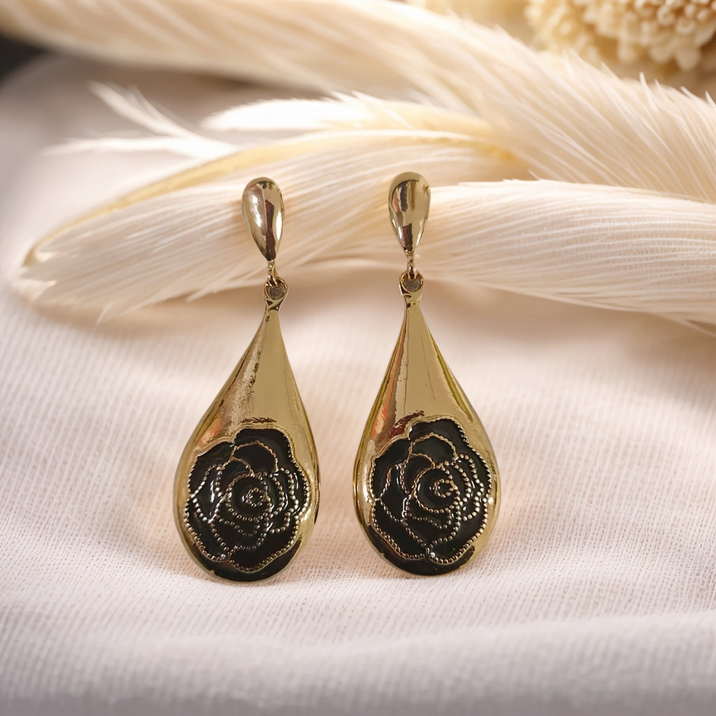 Par de Brincos Vintage Gota Flor Esmalte Preto Dourado | By Mireva