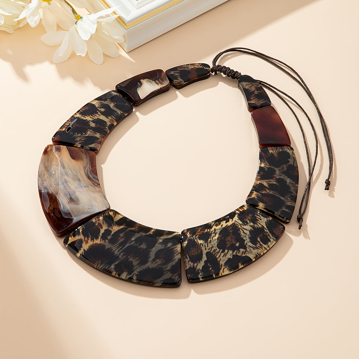 Colar Boho Retrô com Estampa de Leopardo em Resina