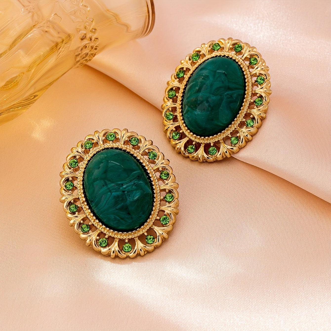 Brinco Chunky Verde Esmeralda Oval Dourado | By Mireva