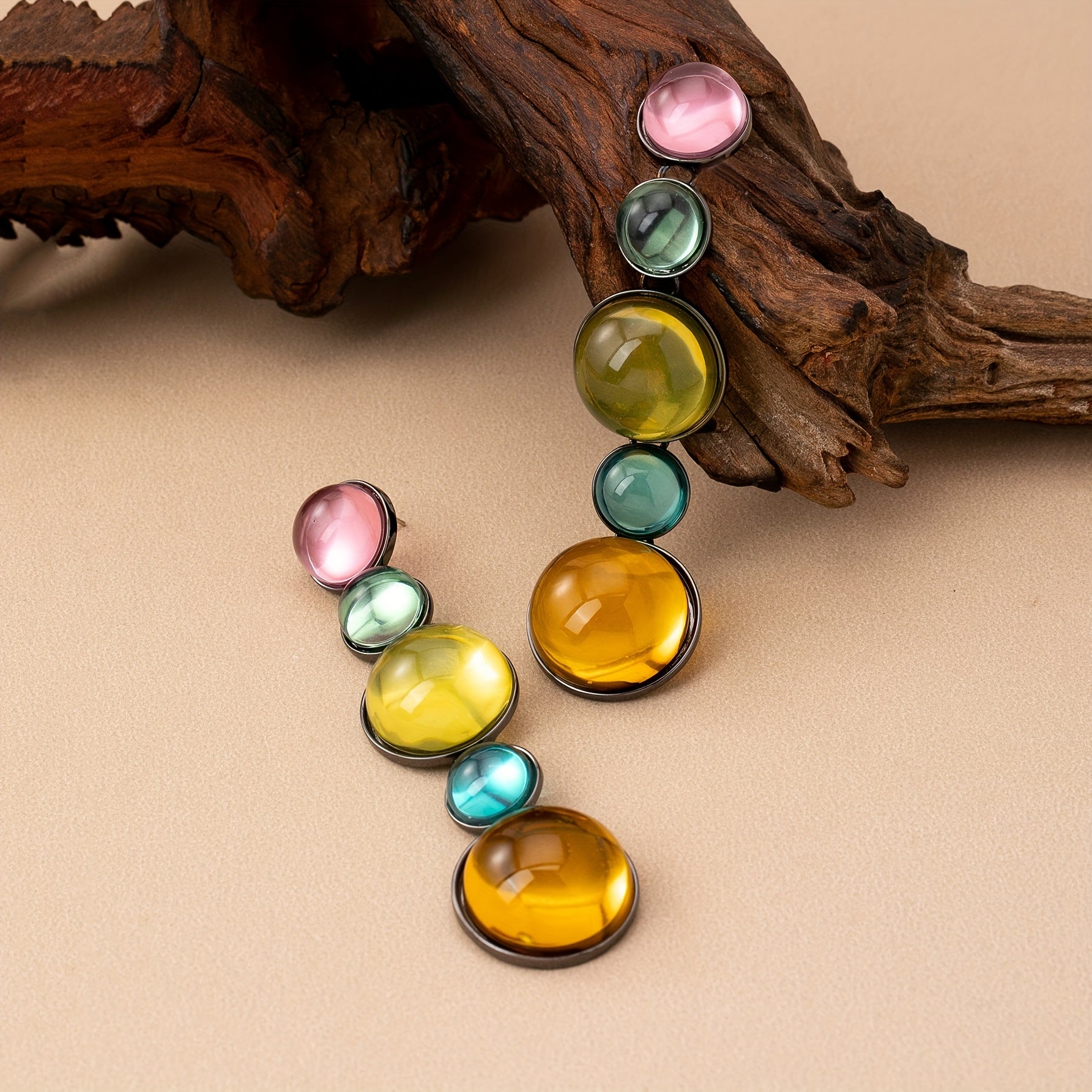 Par de Brincos Boho Multicolor Cascata Redonda & Acrílico | By Mireva