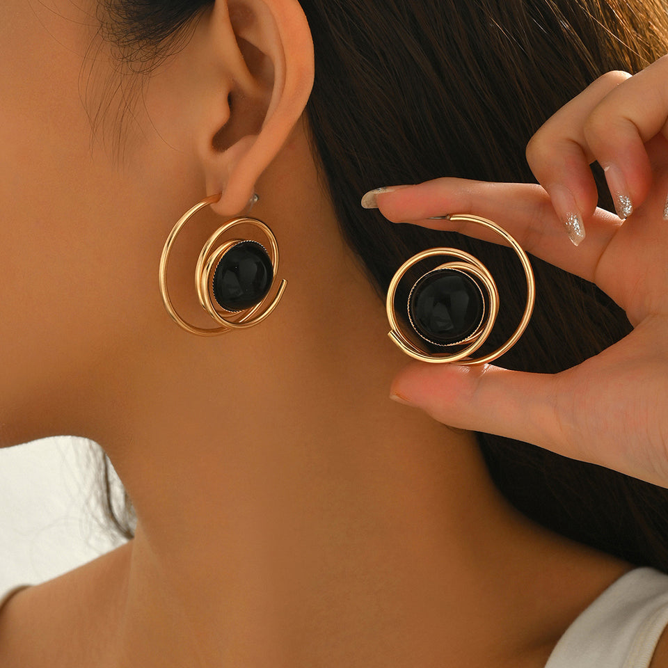 Par de Brincos Espiral Pedra Preta Dourado | By Mireva