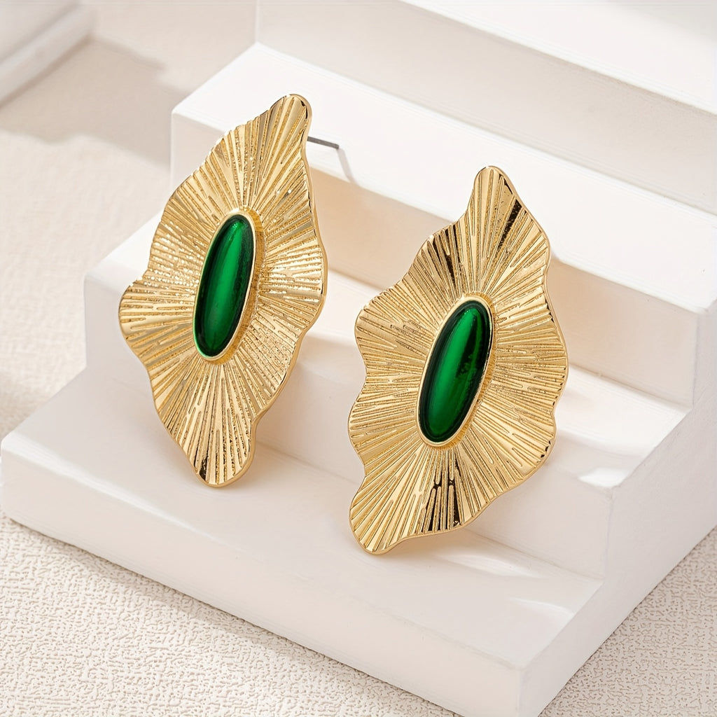 Brinco Boho Verde Oval Folhagem Dourada | By Mireva