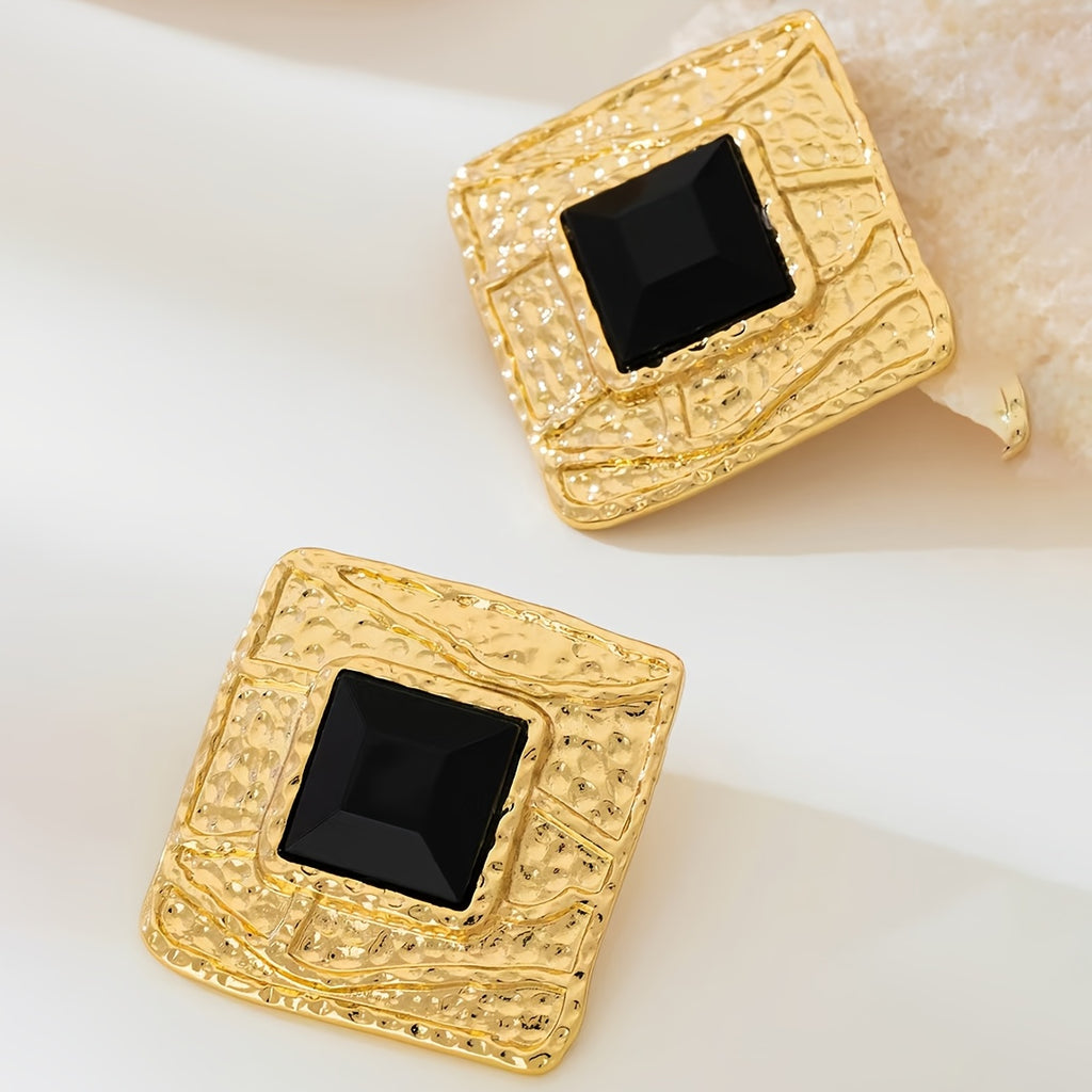 Brinco Quadrado Preto Dourado Texturizado | By Mireva