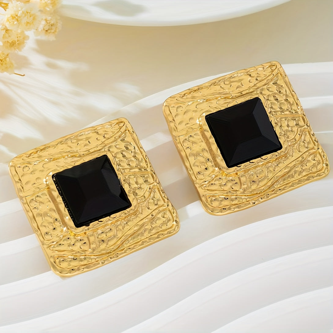 Brinco Quadrado Preto Dourado Texturizado | By Mireva