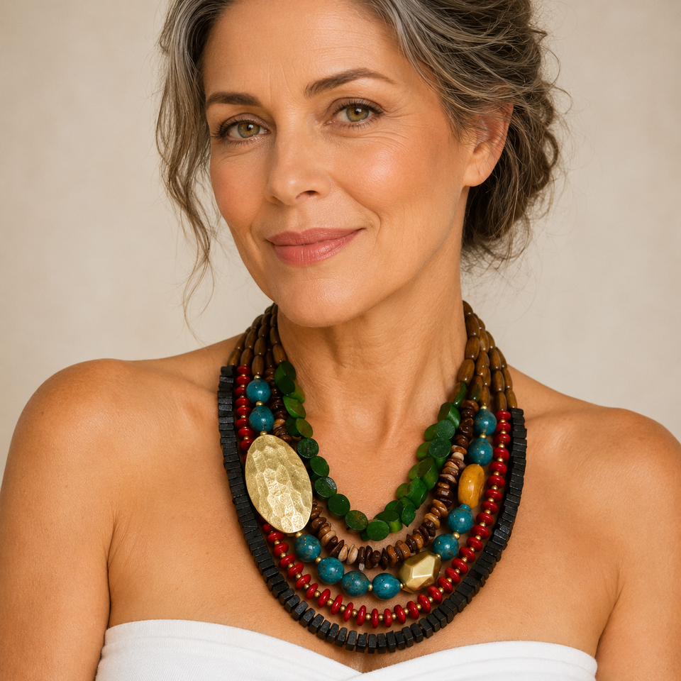 Colar Boho Étnico Multicores em Madeira | By Mireva