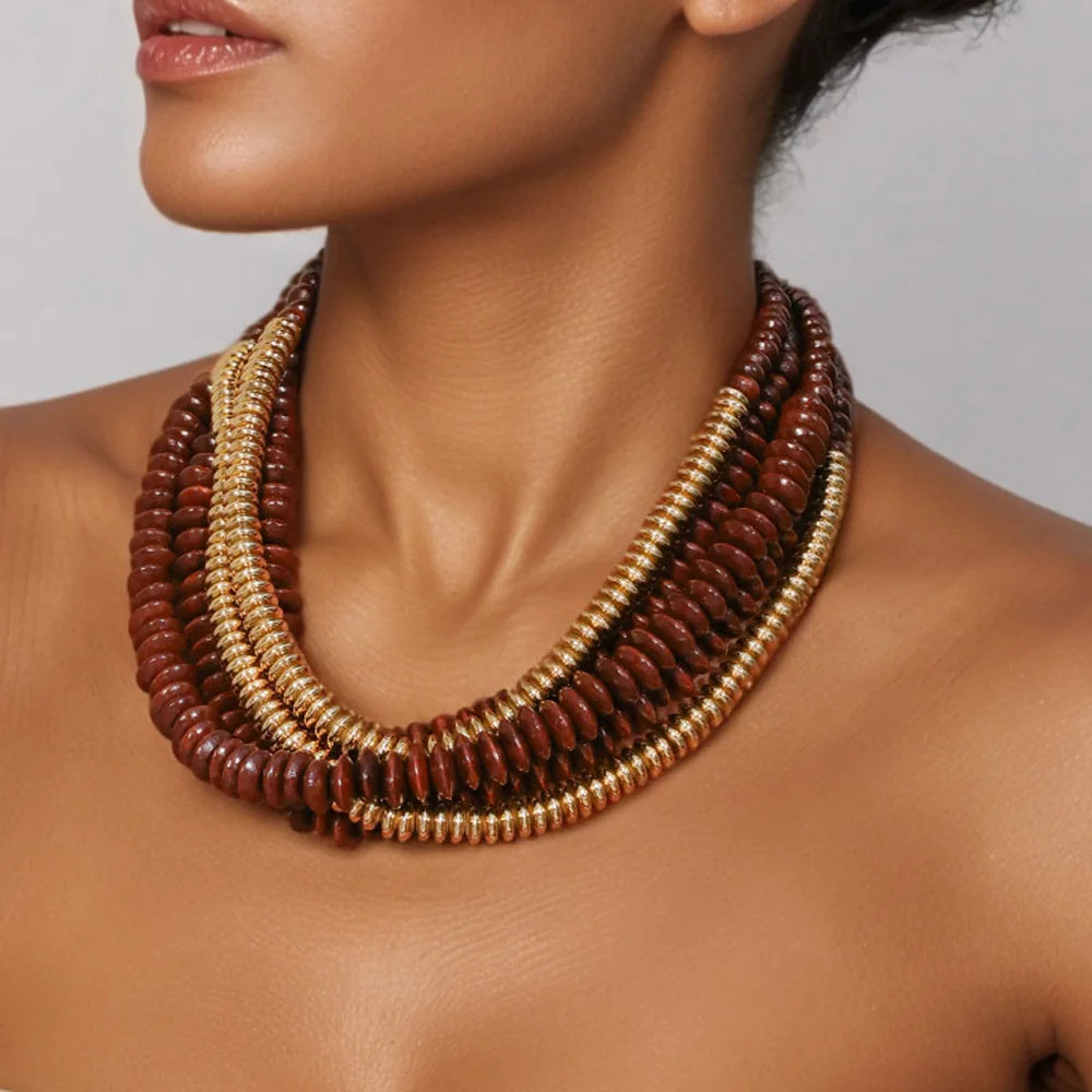Colar Boho Multicamadas Chocolate & Dourado | By Mireva