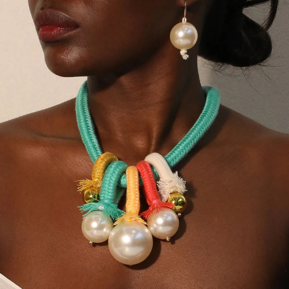Colar Statement Colorido com Pérolas Grandes – Cordão Grosso Turquesa Fashion para Festa