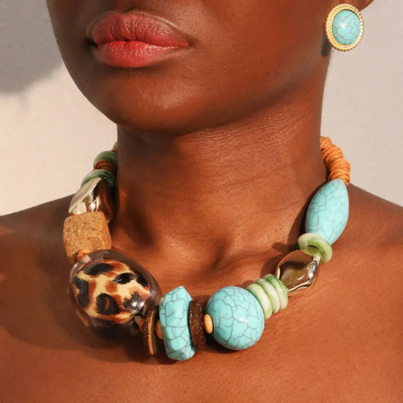 Colar Boho Oncinha Turquesa & Contas Multicoloridas | By Mireva