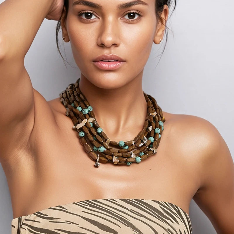 Colar Boho Multicamadas Madeira & Turquesa | By Mireva
