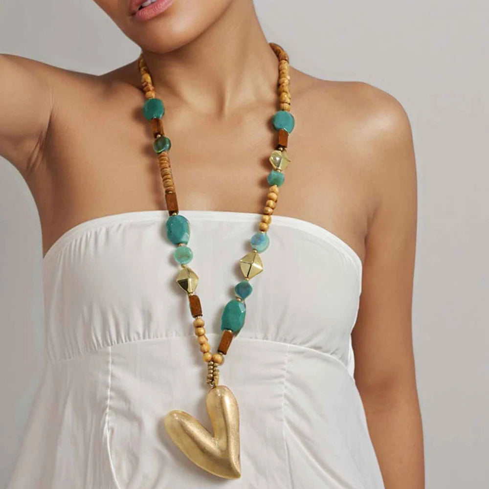 Colar Boho Coração Nude & Turquesa | By Mireva