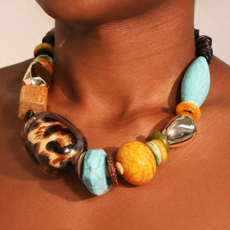 Colar Boho Oncinha Turquesa & Contas Multicoloridas | By Mireva