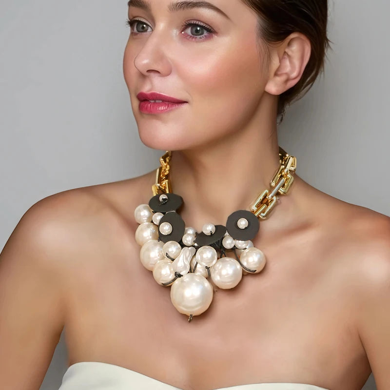 Colar Statement Corrente Dourada & Maxi Pérolas | By Mireva