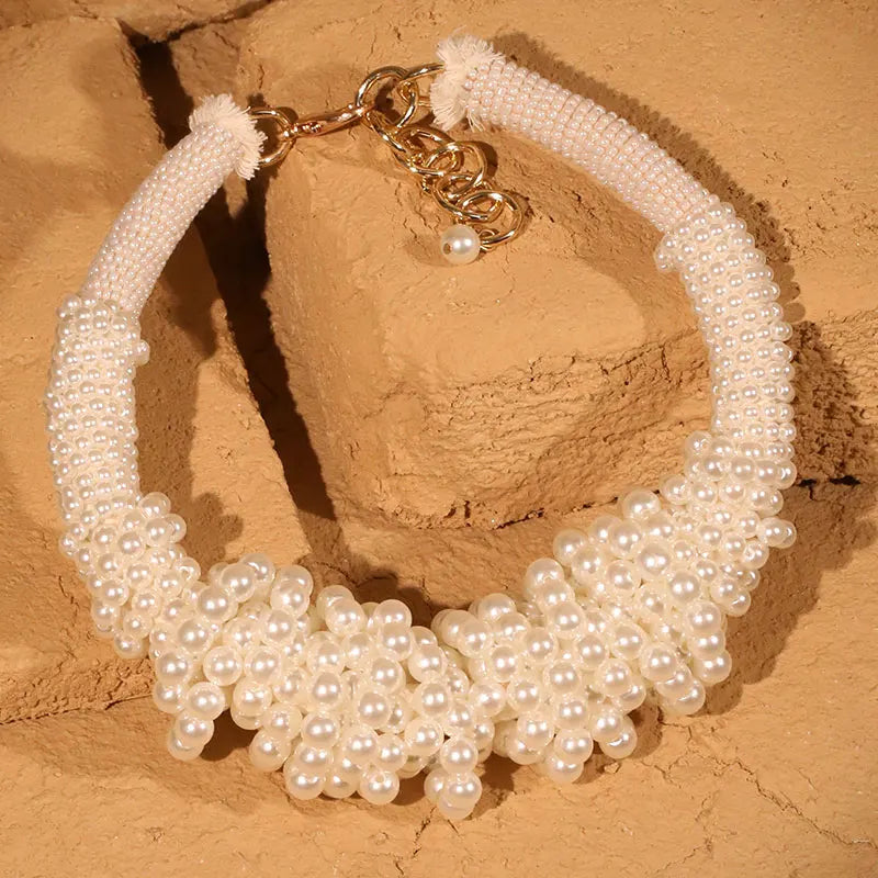 Colar Statement Maxi Pérolas Brancas | By Mireva