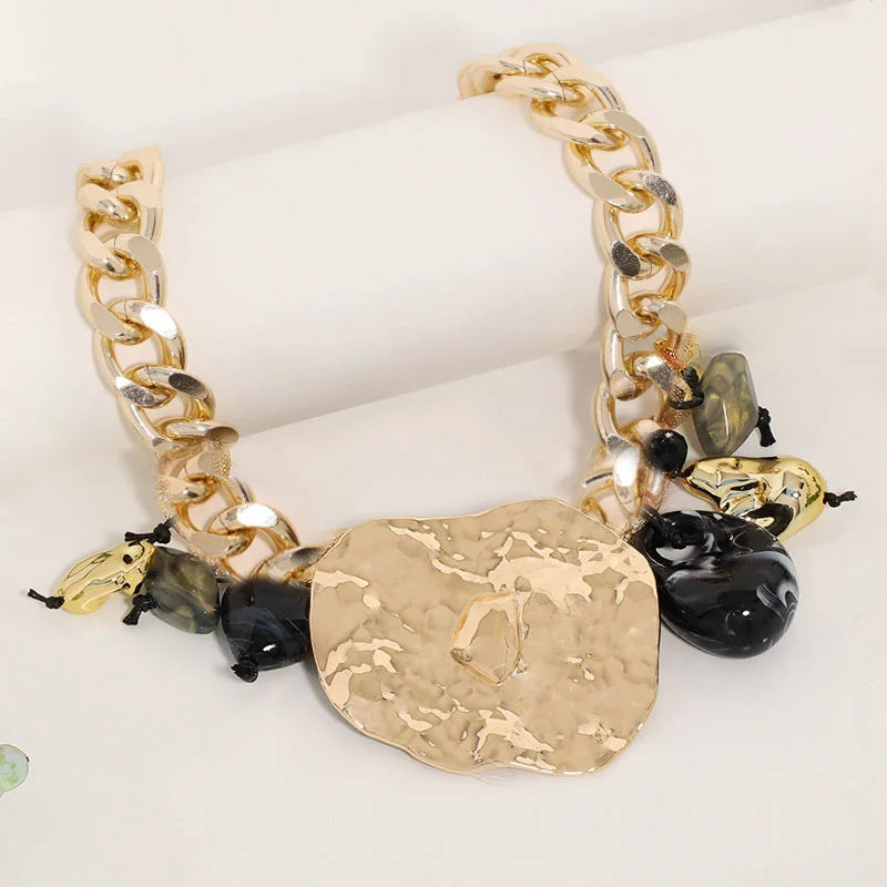Colar Statement Corrente Dourada & Placa Verde | By Mireva