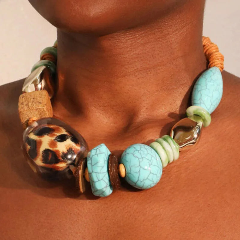 Colar Boho Oncinha Turquesa & Contas Multicoloridas | By Mireva