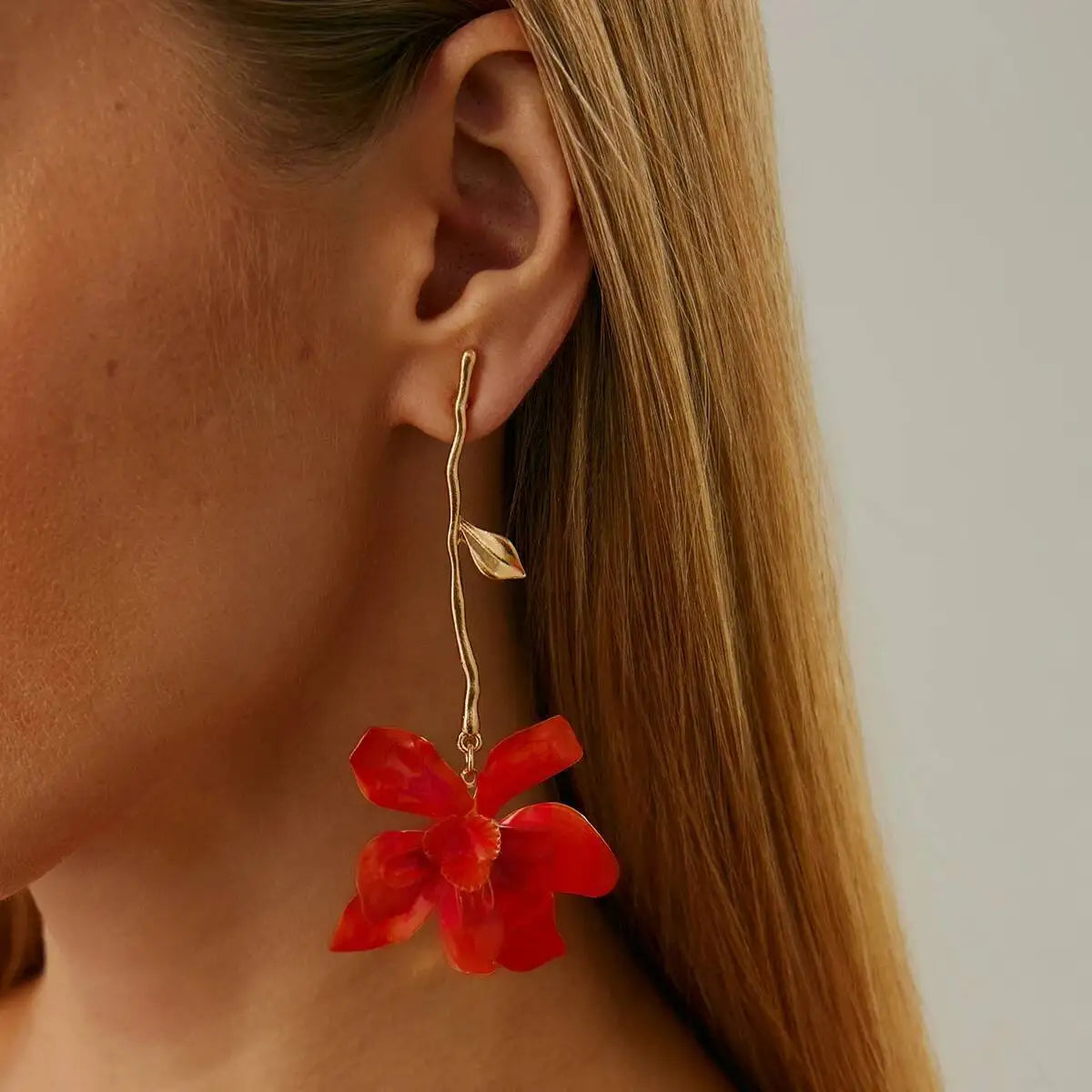 Par de Brincos Românticos Flor Pétalas Longas Laranja | By Mireva