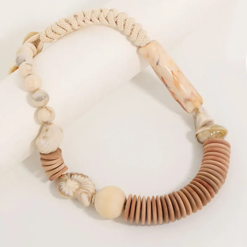 Colar Boho Natural – Madeira, Conchas e Detalhes Artesanais | By Mireva