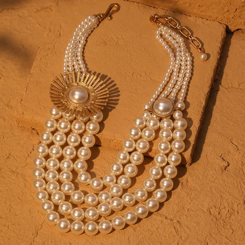 Colar Statement Vintage Pérolas Multi-Fios Girassol Dourado | By Mireva