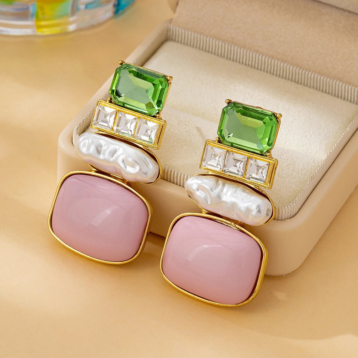 Brinco Maxi Dourado Verde, Rosa e Pérola