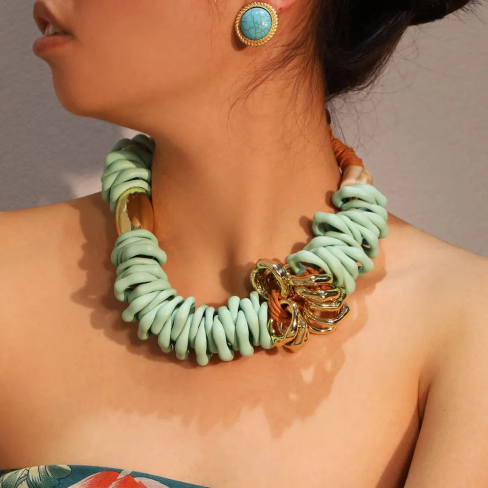 Colar Statement Verde Menta & Dourado | By Mireva