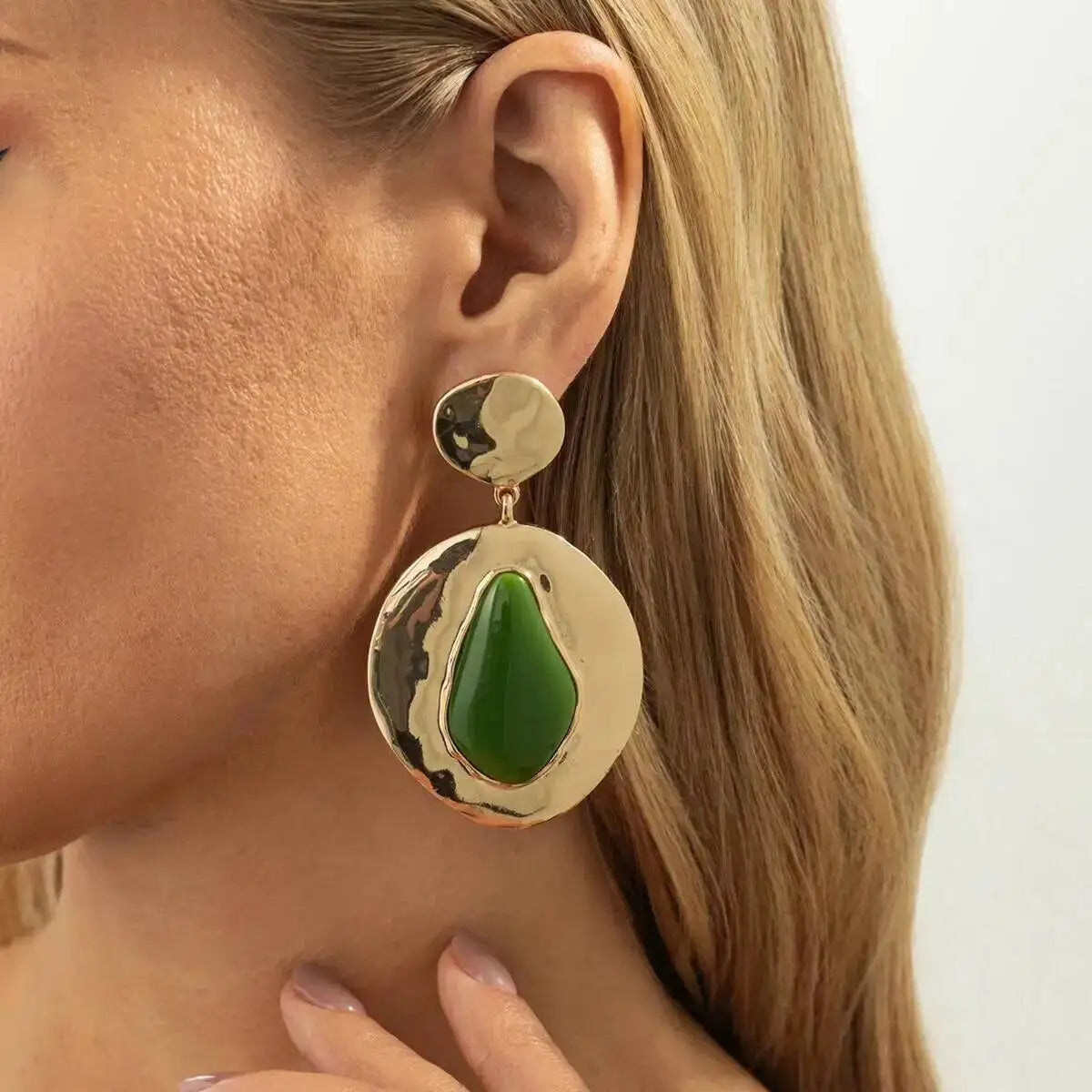 Brincos Vintage Oval Verde Acrílico Texturizado Dourado | By Mireva