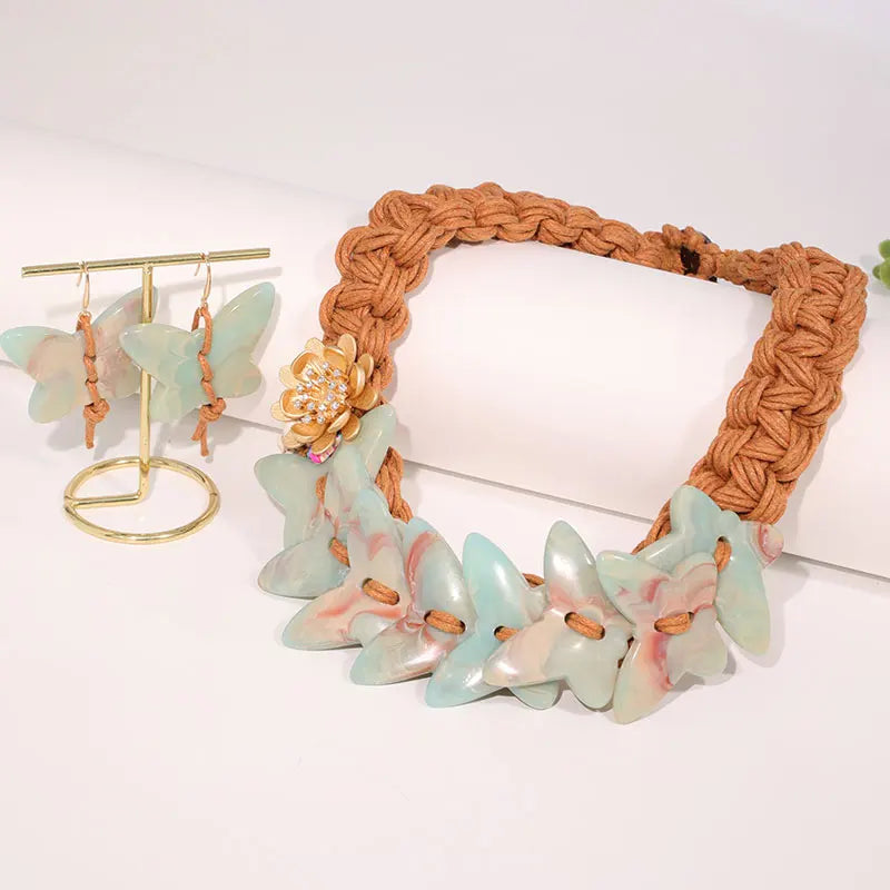 Colar & Brincos Borboletas Pastel Handmade | By Mireva
