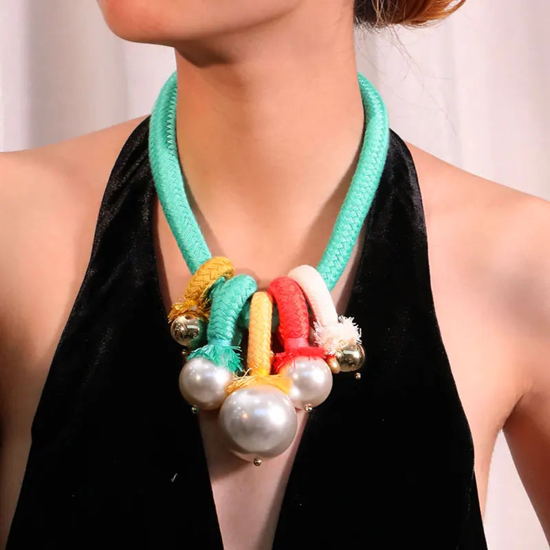 Colar Statement Colorido com Pérolas Grandes – Cordão Grosso Turquesa Fashion para Festa