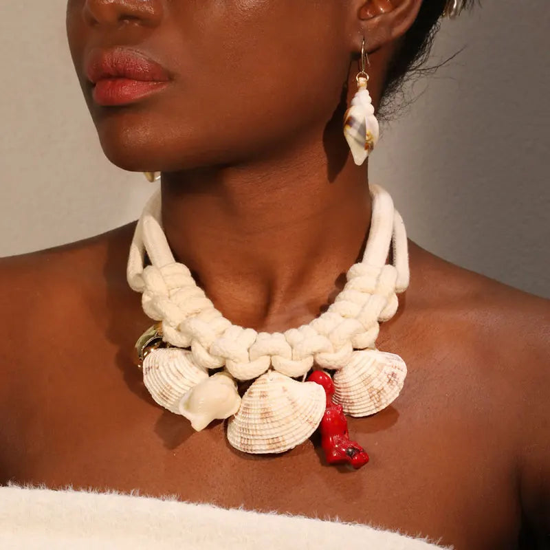 Colar Praiano Corda Off-White & Conchas com Brincos | By Mireva