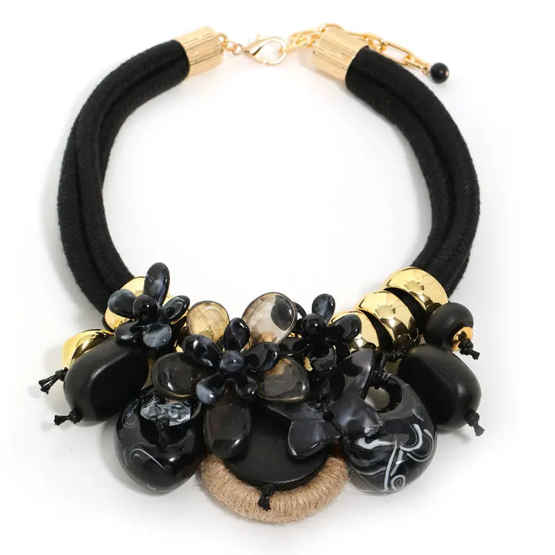 Colar Statement Flores & Borboleta Tons de Café | By Mireva