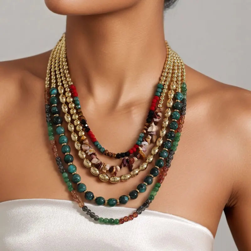 Colar Boho Multicamadas Verde & Dourado | By Mireva