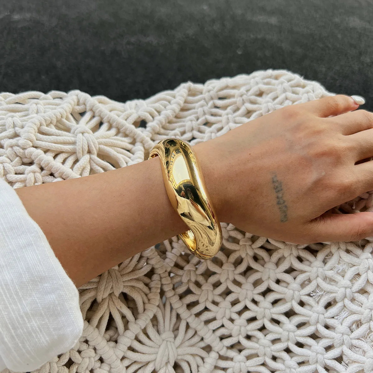 Pulseira Chunky Resina & Dourado | By Mireva