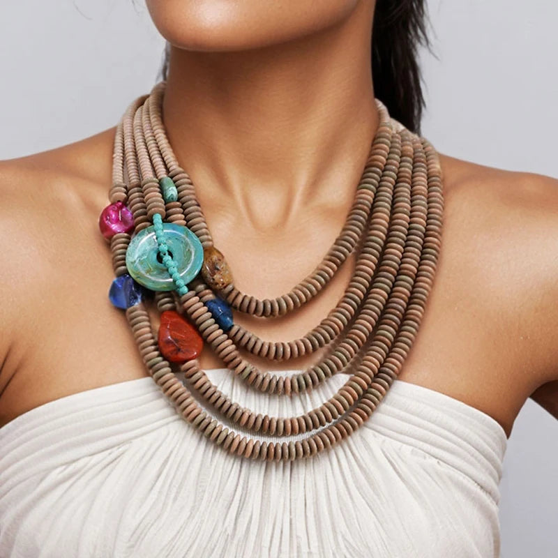 Colar Maxi Multi Fios Nude & Pedras Coloridas | By Mireva