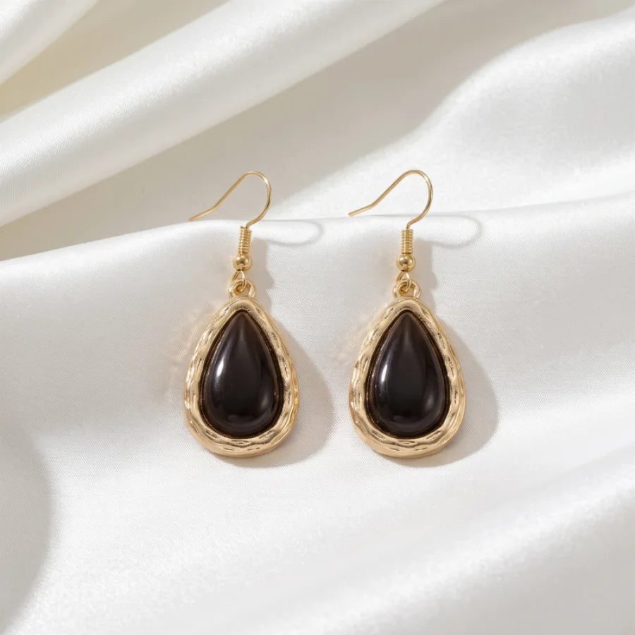 Conjunto Colar e Brinco Gota Negra Dourada