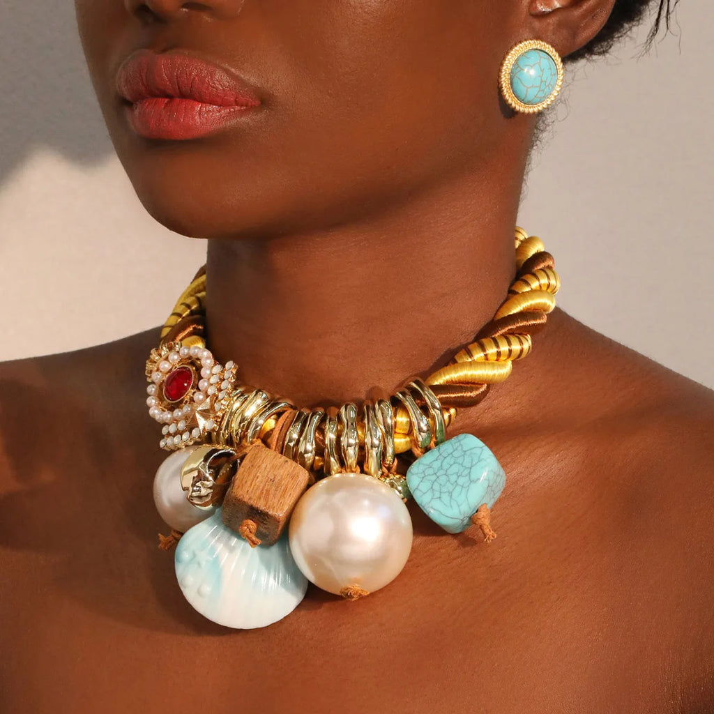 Colar Trançado Borboleta Verde Pérola Turquesa | By Mireva