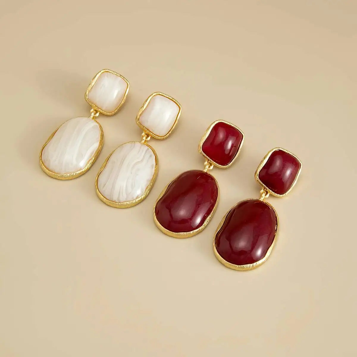 Brinco Punk Vintage Elipse Vermelha Grande | By Mireva