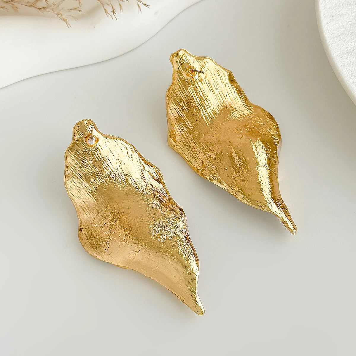 Par de Brincos Vintage Pétala Óleo Irregular Geométrica | By Mireva