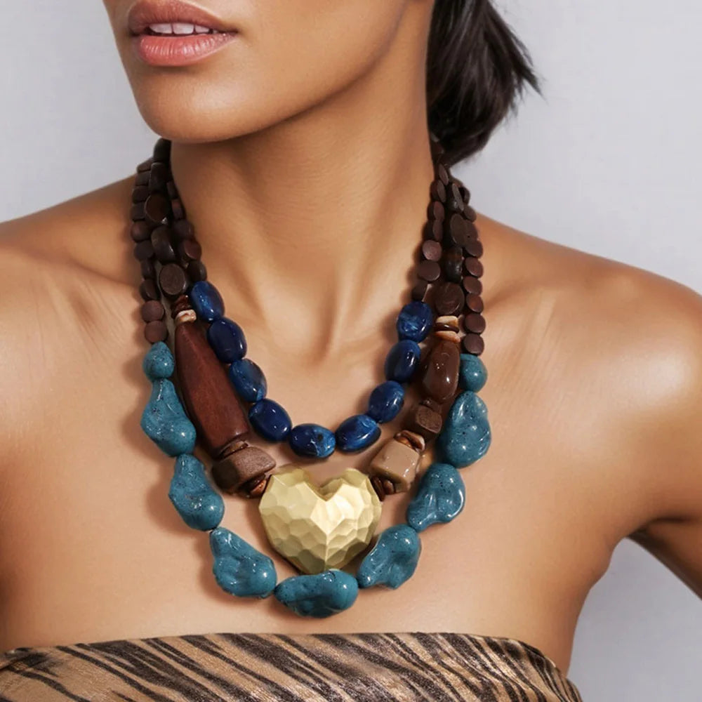 Colar Boho Multicamadas Azul & Madeira | By Mireva