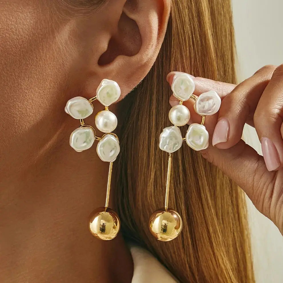 Par de Brincos Pérola Drop Kpop Dourados Elegantes | By Mireva