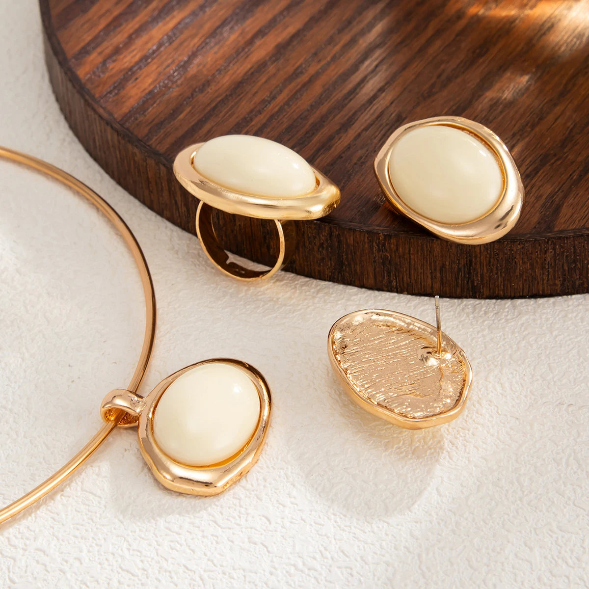 Conjunto de Joias Âmbar Dourado