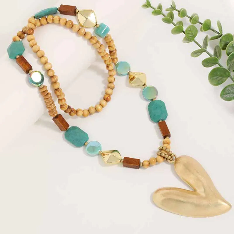 Colar Boho Coração Nude & Turquesa | By Mireva
