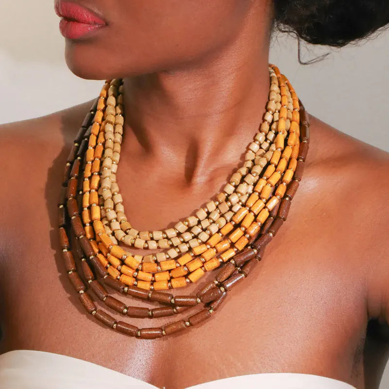Colar Multicamadas Contas Madeira Tons Terra | By Mireva