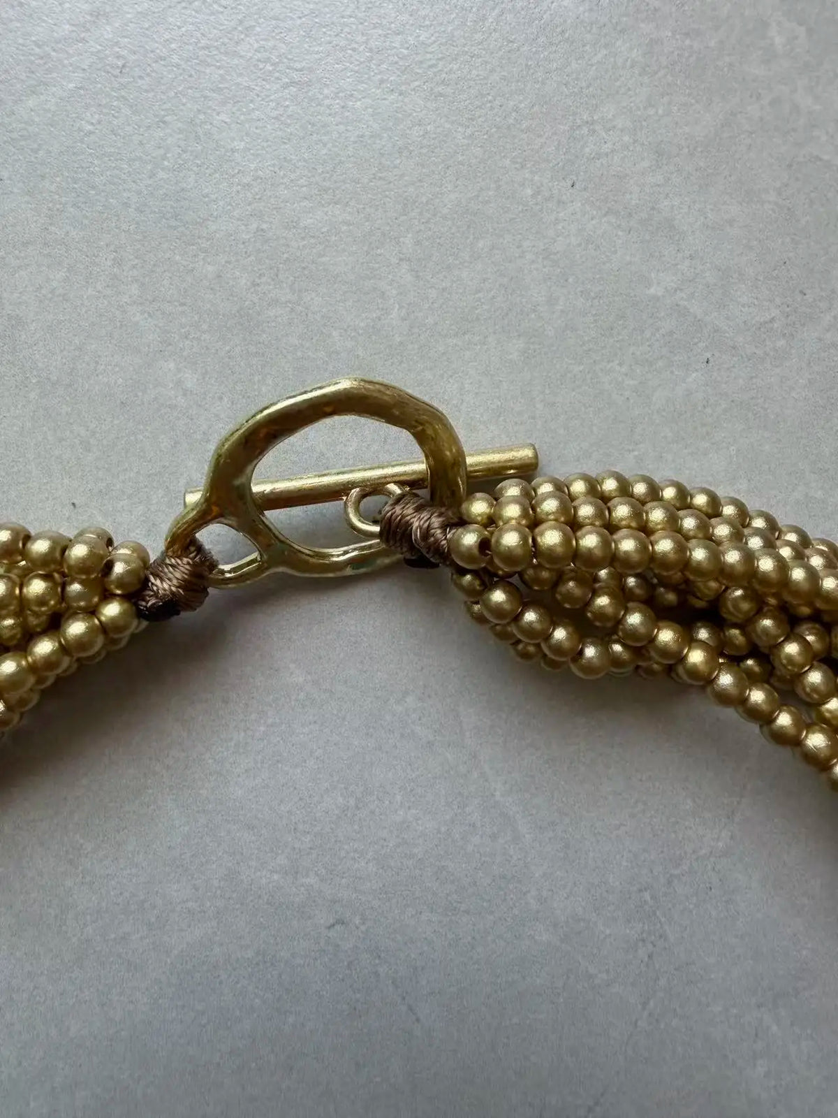 Colar Turquesa Dourado em Camadas