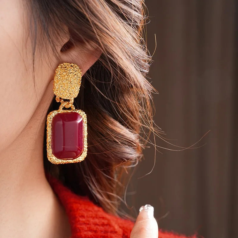 Brinco Vintage Medieval Vermelho Geométrico | By Mireva