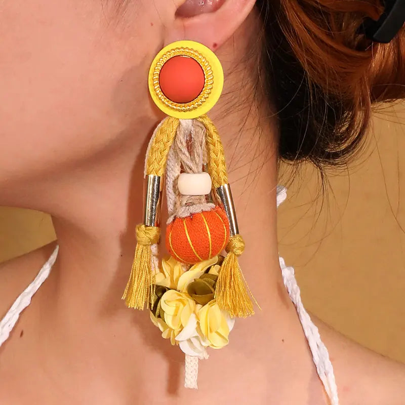 Brinco Étnico com Tassel Amarelo Statement