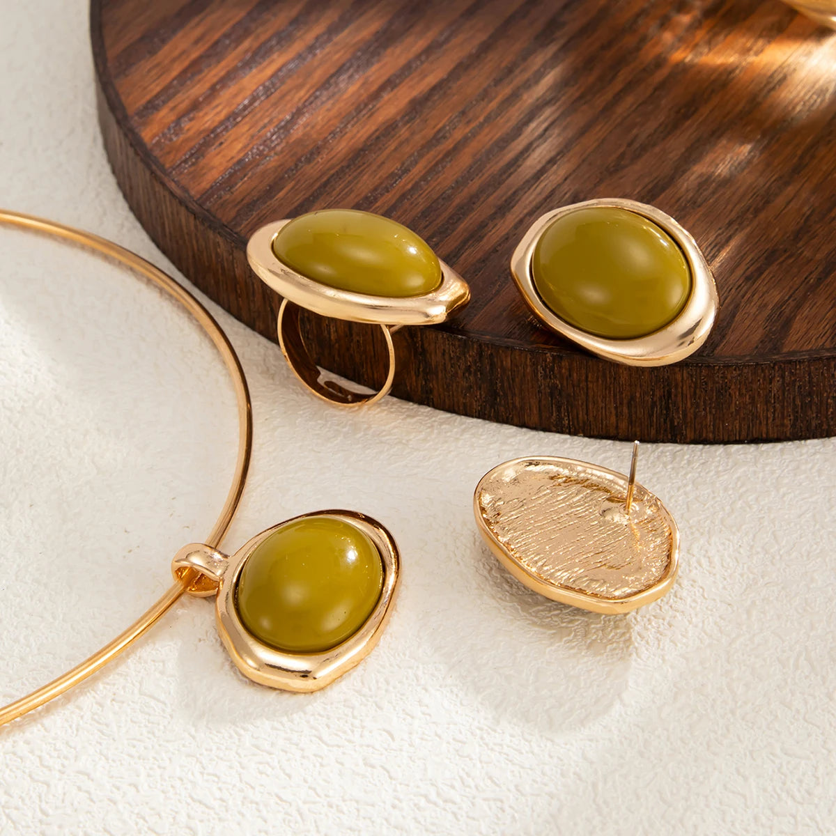 Conjunto de Joias Âmbar Dourado