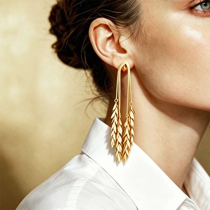 Brinco Maxi Dourado Cascata de Folhas