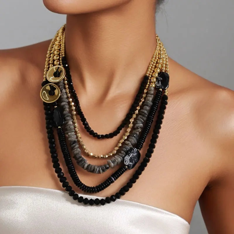 Colar Statement Dourado & Preto Multicamadas | By Mireva