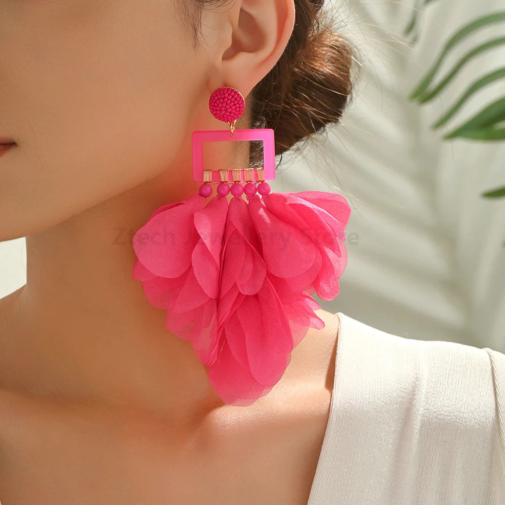 Brincos Étnicos Elegantes com Flor em Tecido